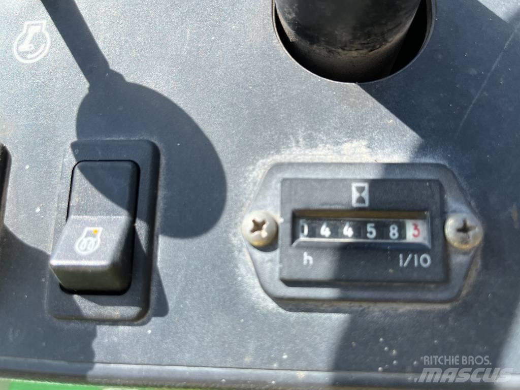 John Deere 2653 A 乗用・自走モア/芝刈り機