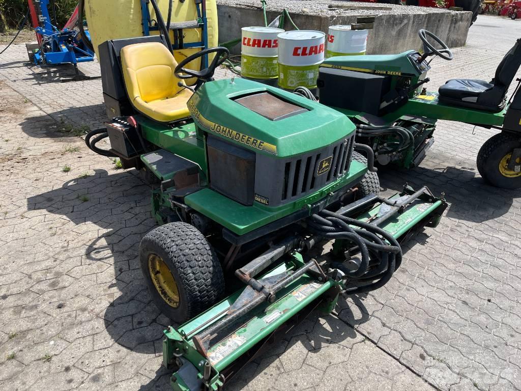 John Deere 2653 A 乗用・自走モア/芝刈り機