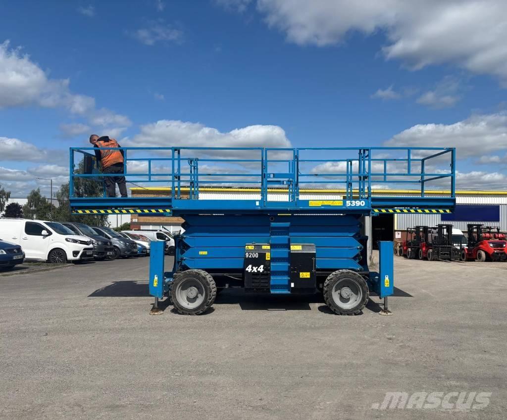 Genie GS 5390 RT シザースリフト