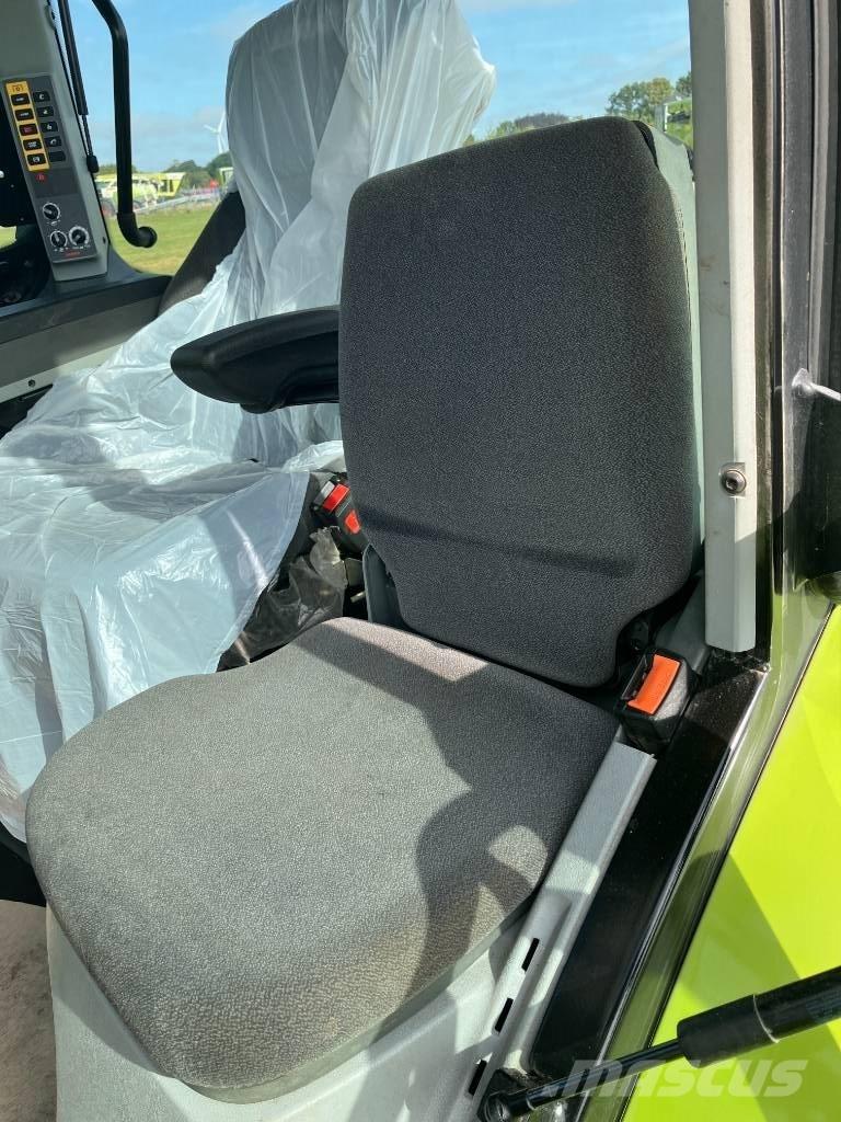 CLAAS Arion 530 CIS トラクター
