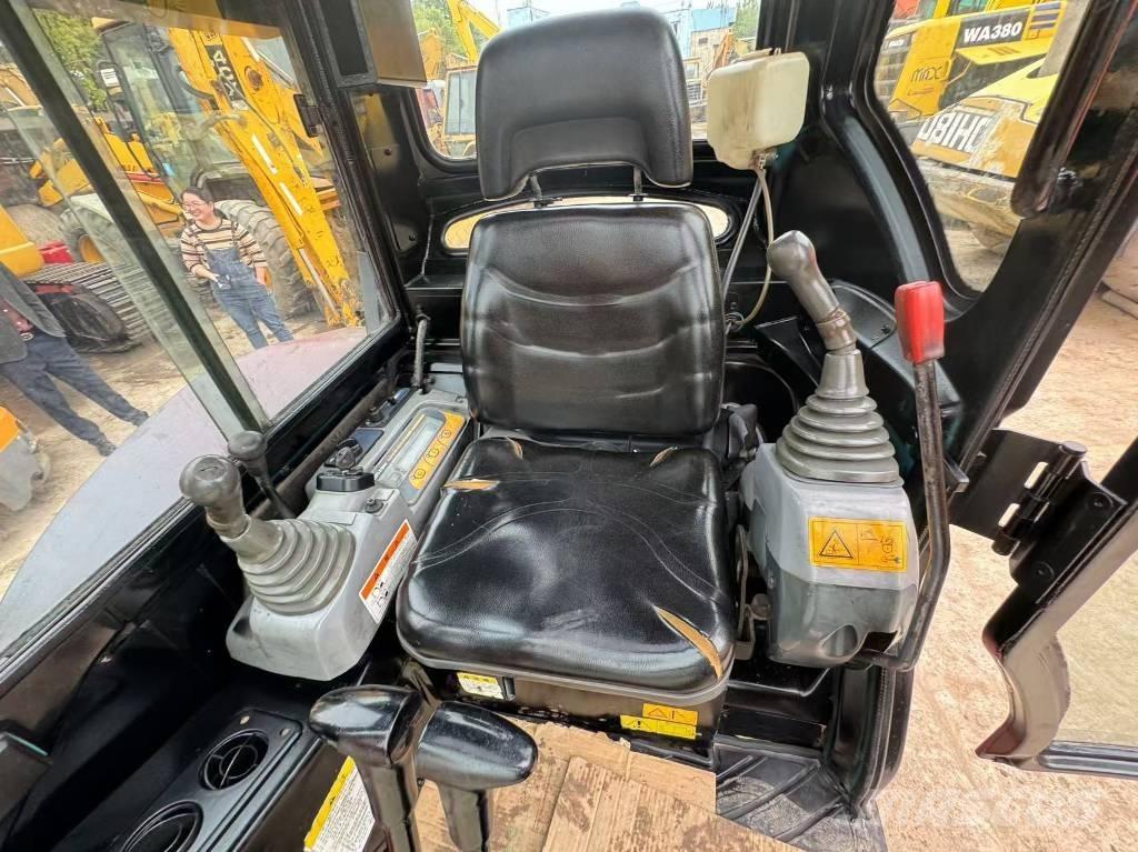 Kubota U 35-3 ミニ油圧ショベル 7t以下（ミニユンボ・ミニディガー）