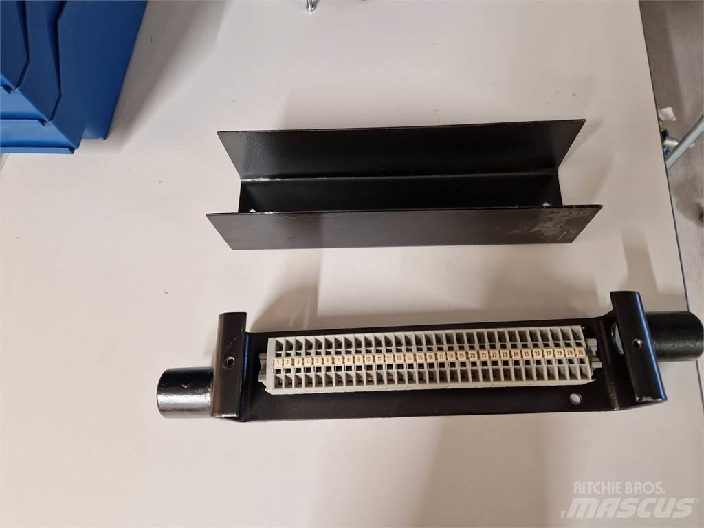 Rottne 076-0081 電子機器