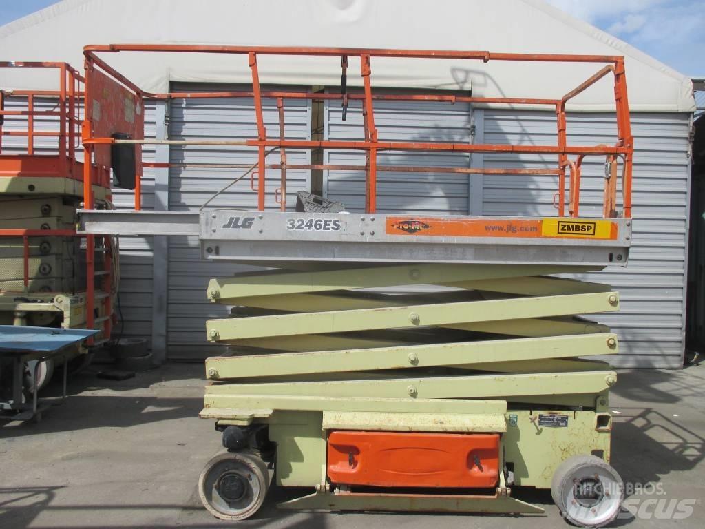 JLG 3246 ES シザースリフト
