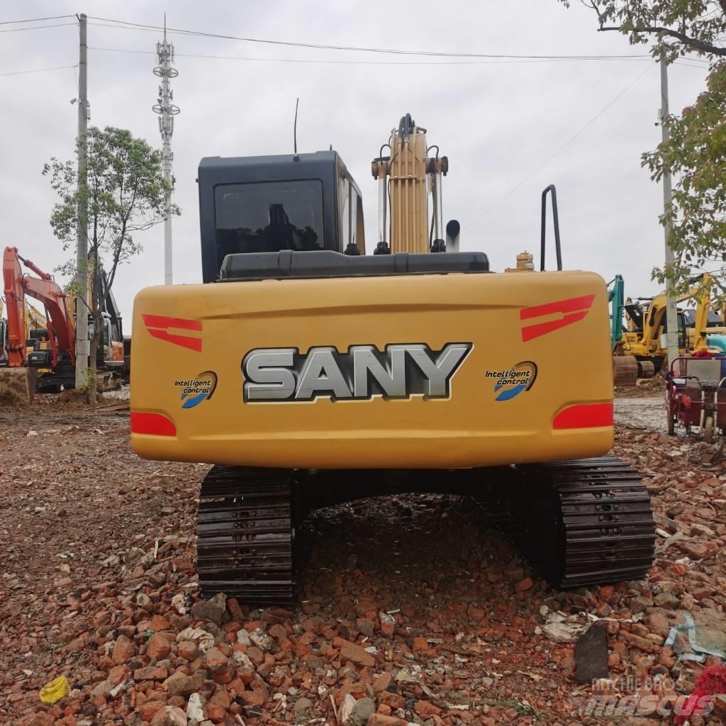 Sany SY 155 C 大型油圧ショベル12t以上（パワーショベル・ユンボ）