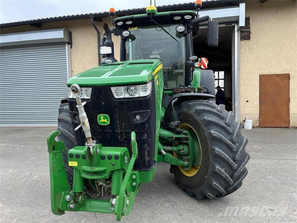 John Deere 8345R トラクター