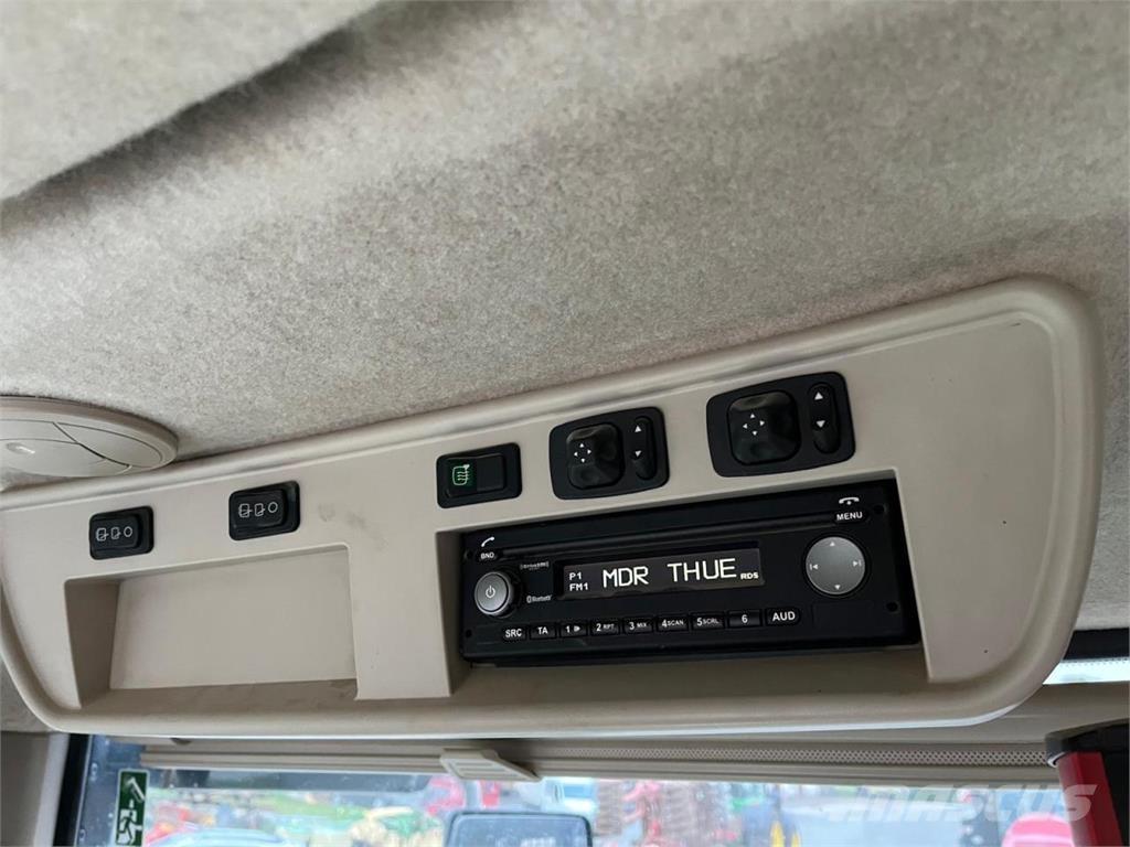 John Deere 8345R トラクター