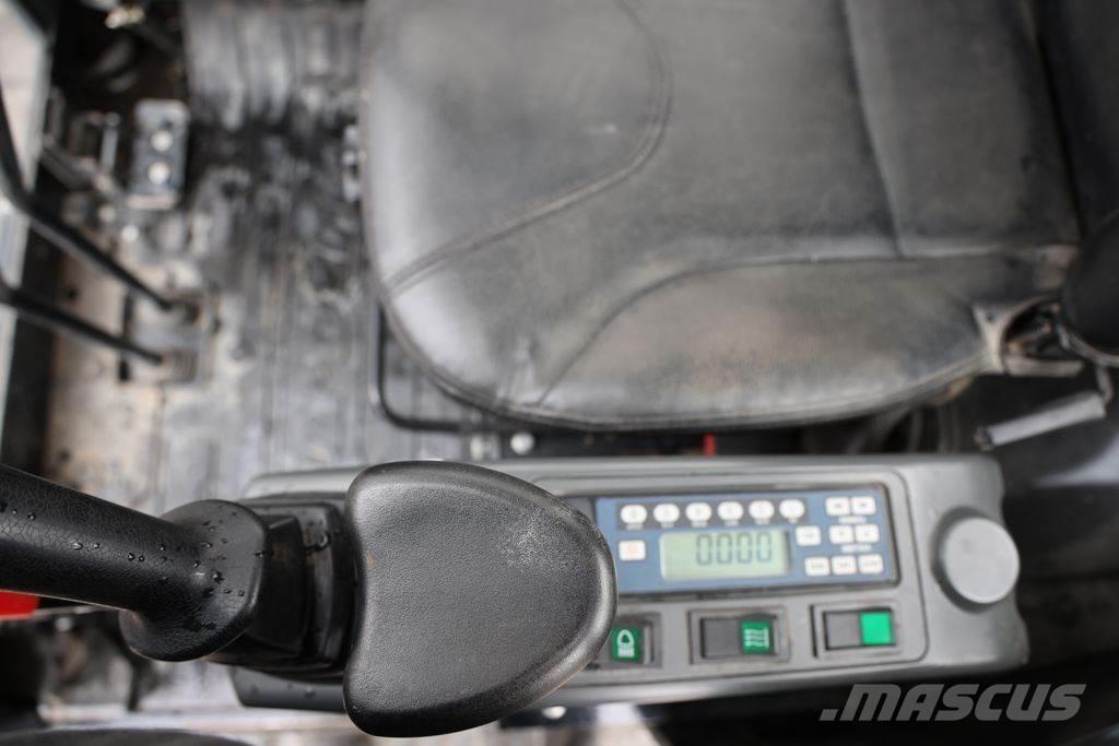 Eurotrac HE18 ミニ油圧ショベル 7t以下（ミニユンボ・ミニディガー）