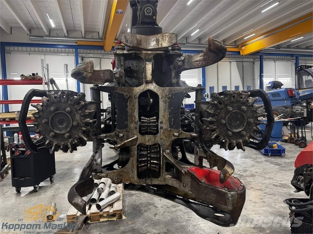 Komatsu C144 ハーベスタヘッド