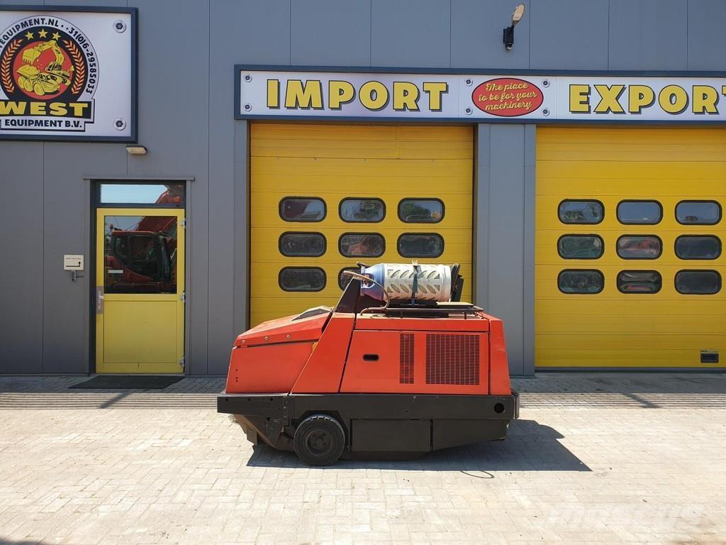 Hako Jonas 1700 路面清掃機