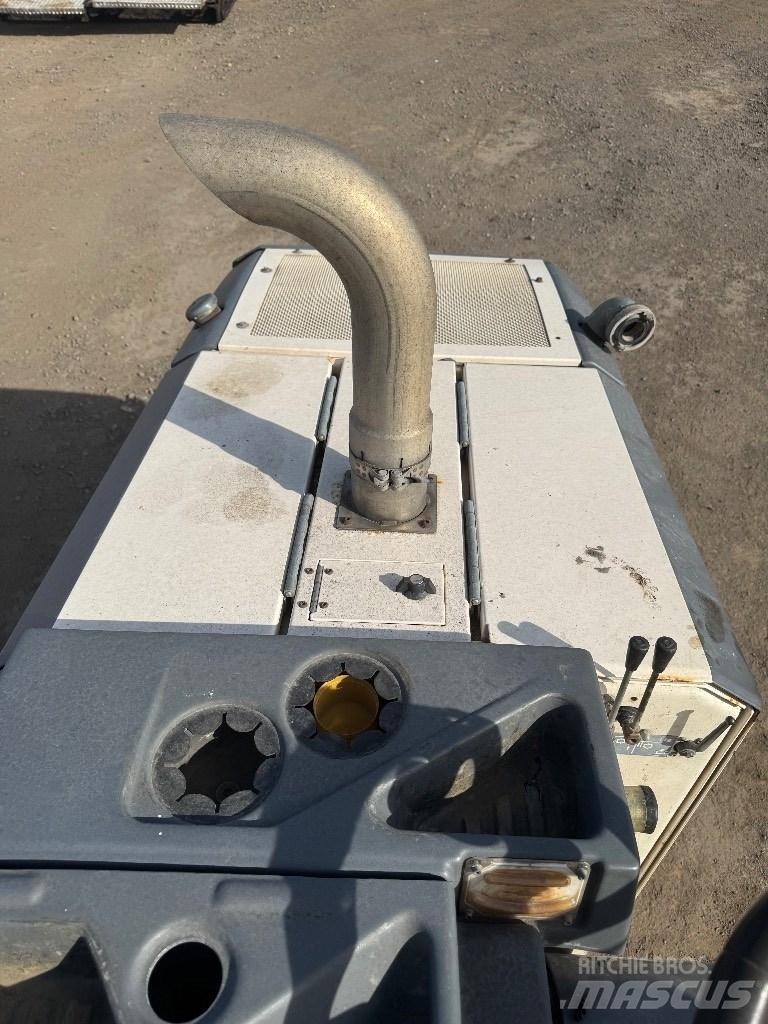 Wirtgen W 35 RI アスファルトコールドミリングマシーン
