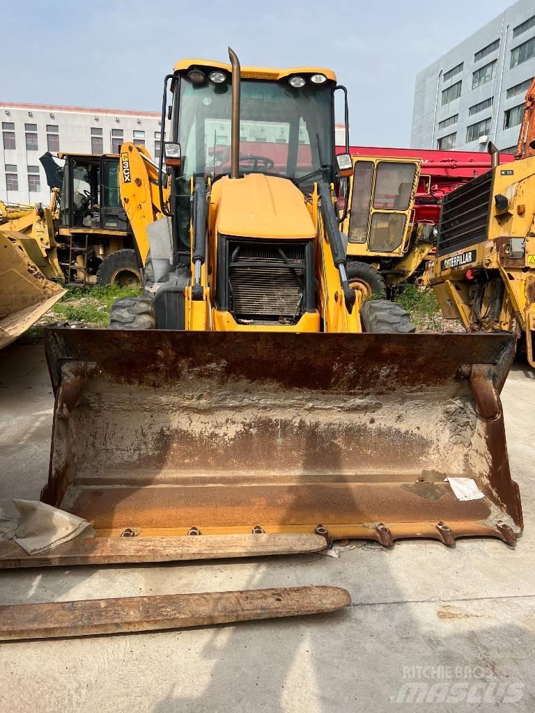 JCB 3CX バックホーローダー