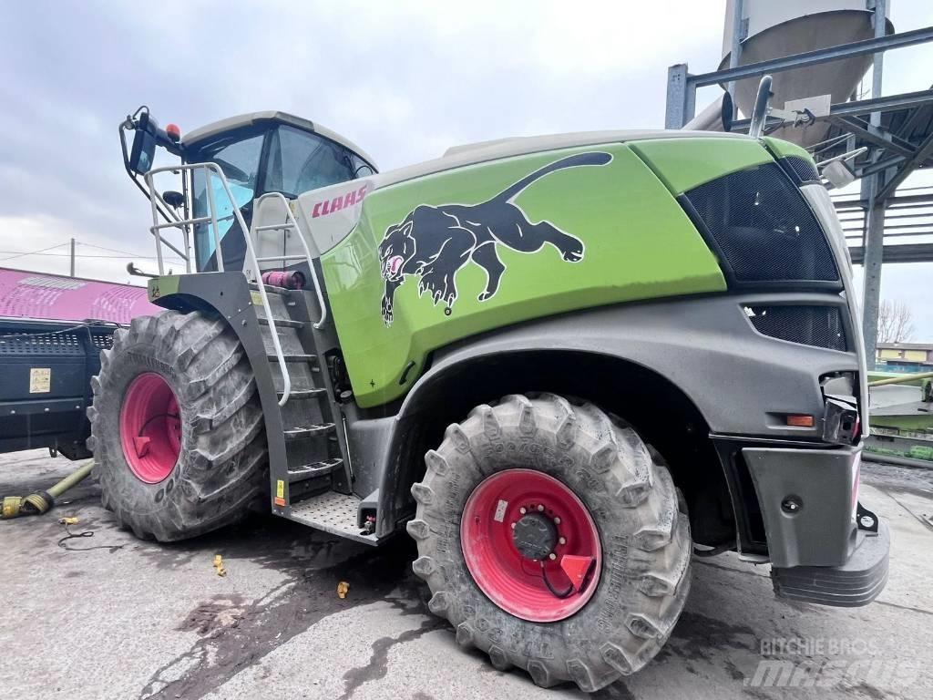 CLAAS Jaguar 980 自走式フォレージハーベスター