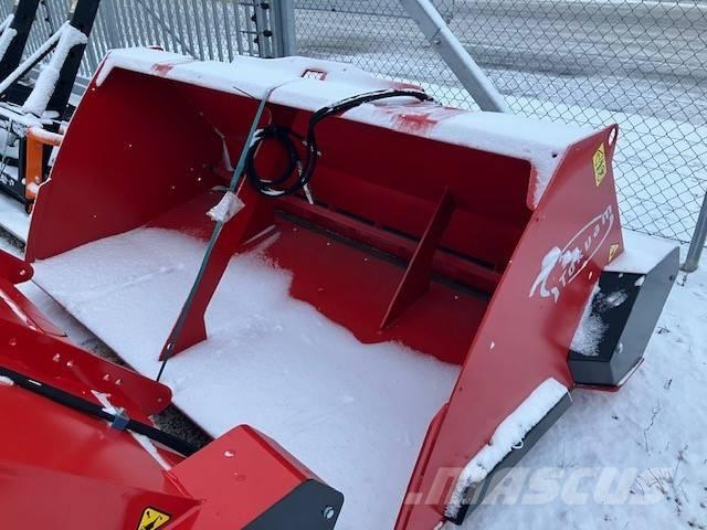 Tokvam SMA1600 砂と塩撒き専用車