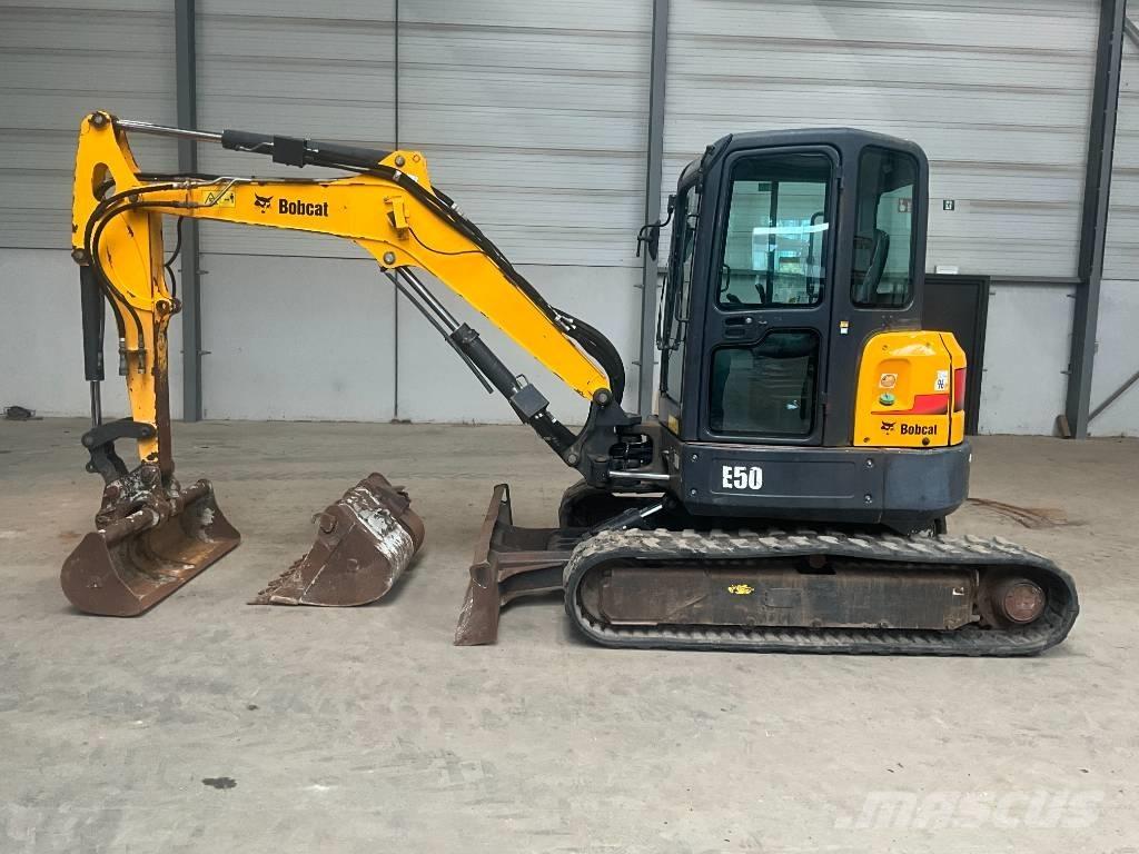 Bobcat E 50 EM ミニ油圧ショベル 7t以下（ミニユンボ・ミニディガー）