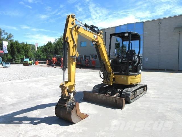 CAT 303 E CR ミニ油圧ショベル 7t以下（ミニユンボ・ミニディガー）
