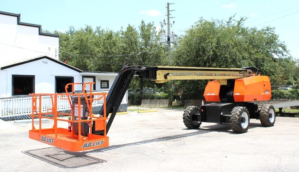 JLG 660 SJ ブームリフト　直伸型
