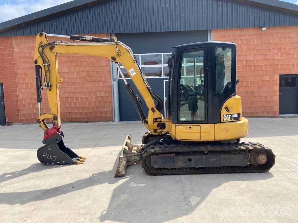 CAT 305 E2 ミニ油圧ショベル 7t以下（ミニユンボ・ミニディガー）