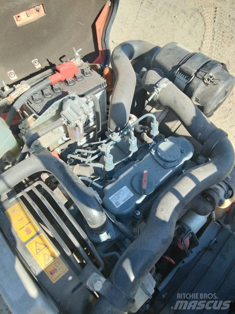 Kubota U 10-3 ミニ油圧ショベル 7t以下（ミニユンボ・ミニディガー）