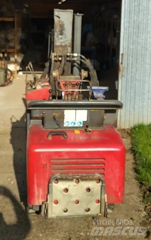  Dando Terrier MKII 他のドリル機械