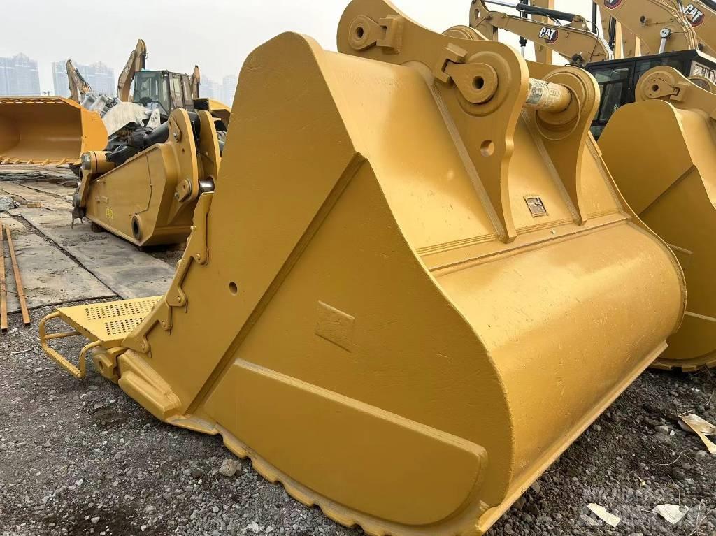 CAT 2020 CAT 390F ホイール式油圧ショベル（パワーショベル・ユンボ・バックホー）