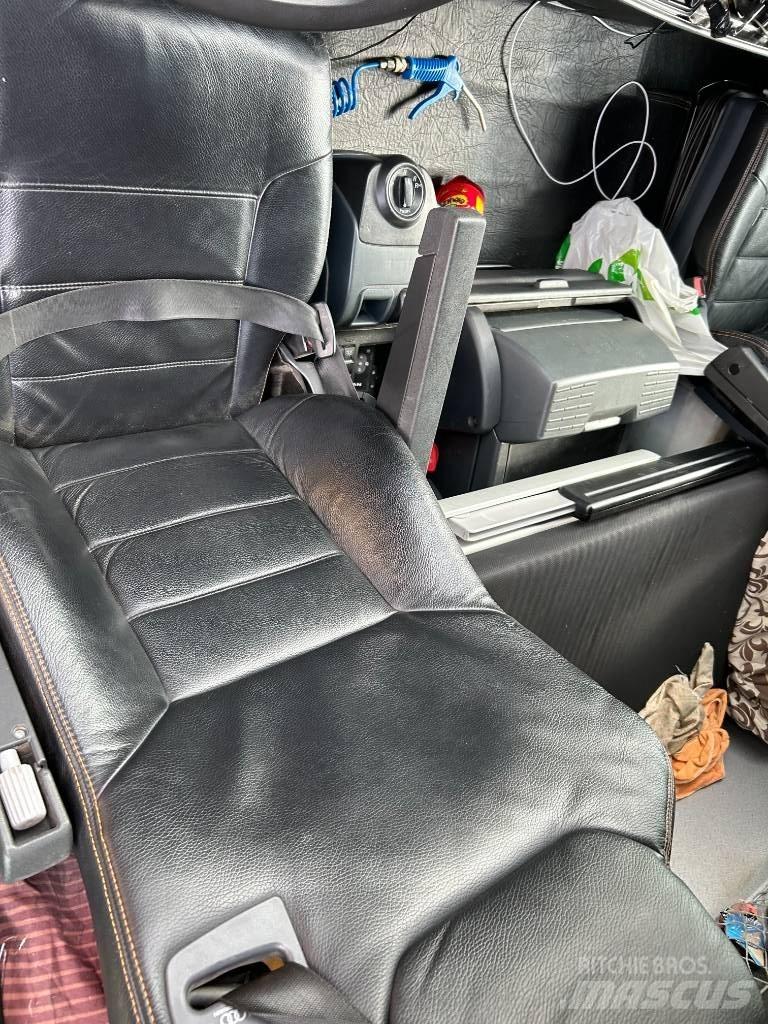 MAN TGX 18.480 XLX 中古トラクターヘッド | トレーラーヘッド