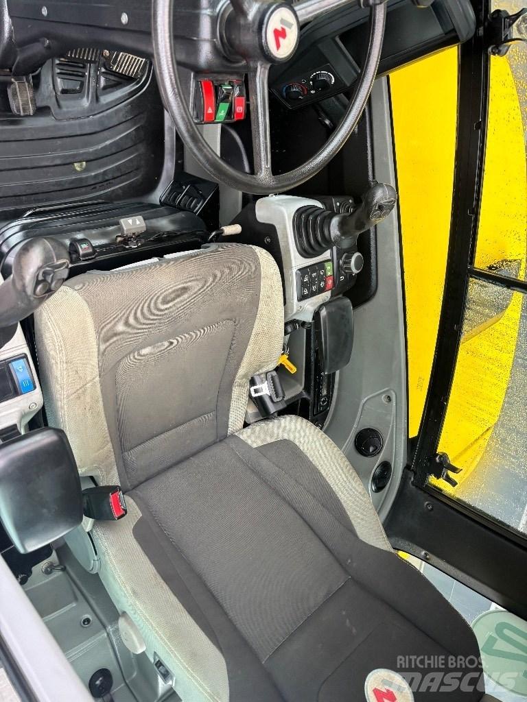 Wacker Neuson EW 65 ホイール式油圧ショベル（パワーショベル・ユンボ・バックホー）