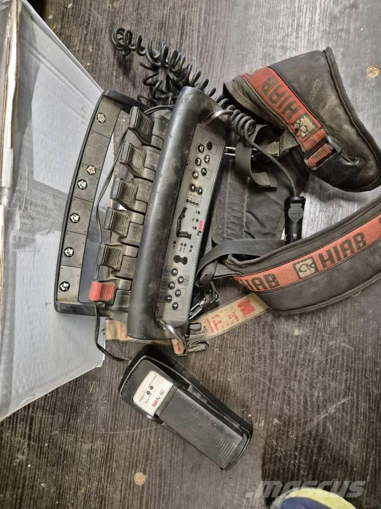 Hiab 166 E-4 Hipro ローダークレーン