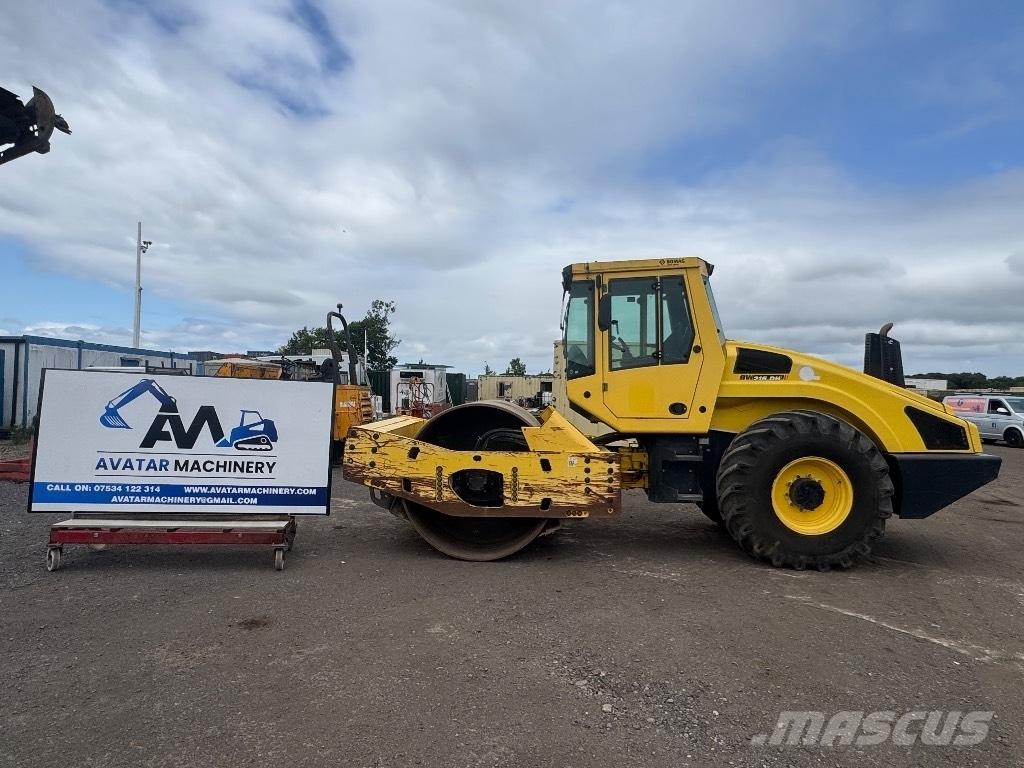 Bomag BW 216 D H-4 振動ローラ
