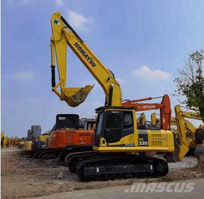 Komatsu PC220-8 大型油圧ショベル12t以上（パワーショベル・ユンボ）