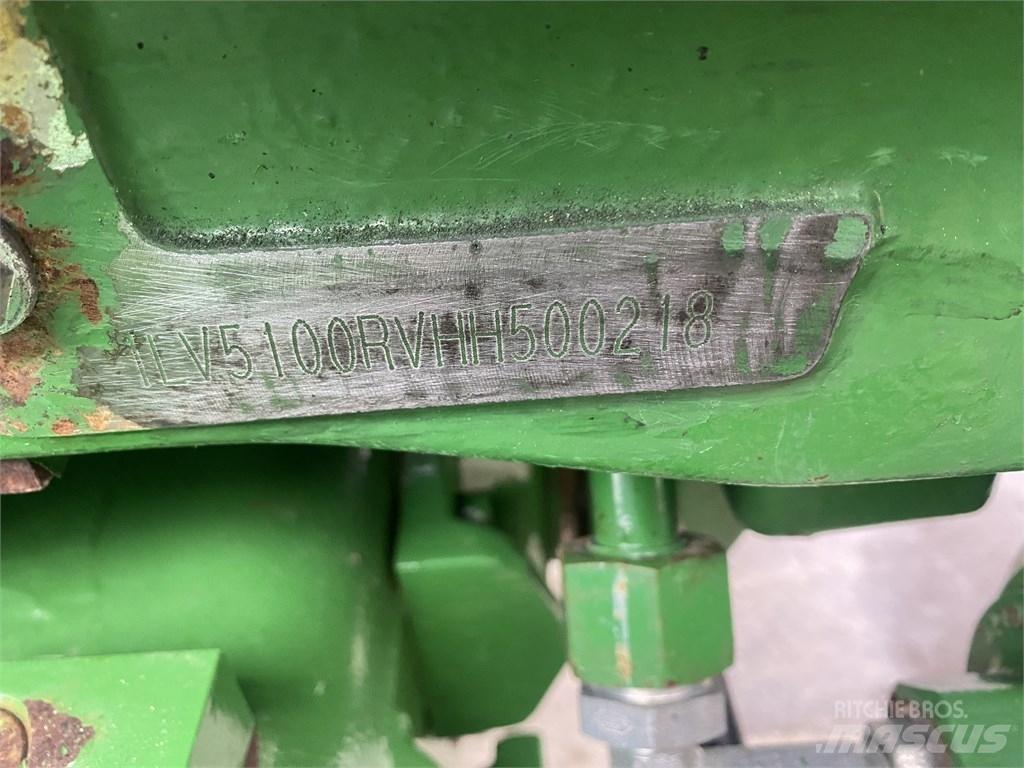 John Deere 5100 R トラクター