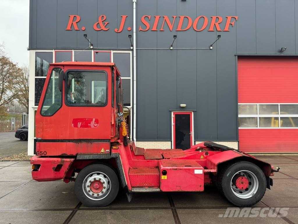 Terberg YT 220 ターミナルトラクター