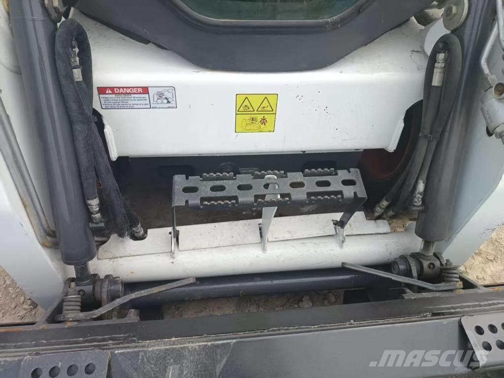 Bobcat S 450 スキッドステアローダー