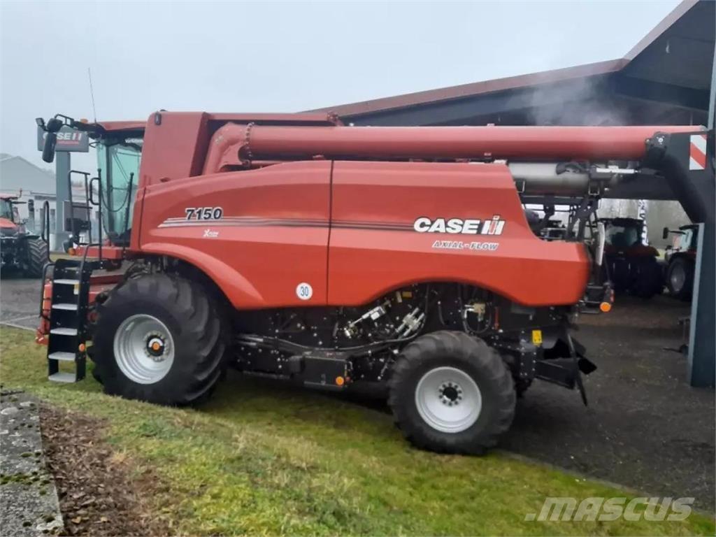 Case IH 7150 AF コンバイン