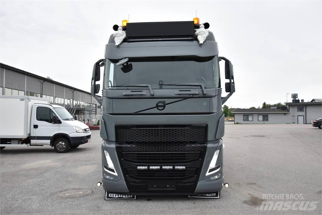 Volvo FH 500 8x4 アームロール