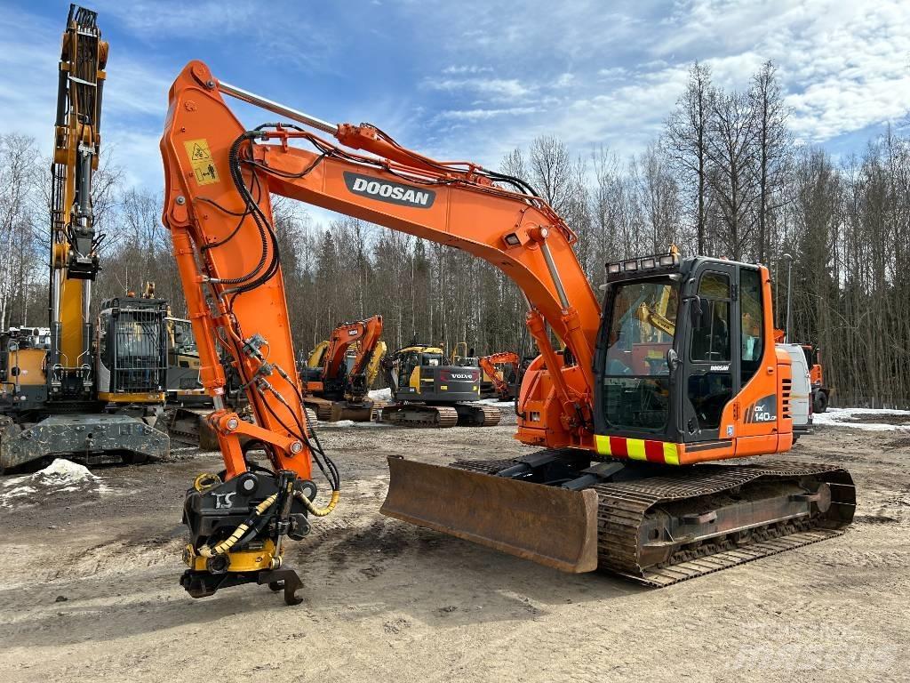Doosan DX 140 LCR-3 大型油圧ショベル12t以上（パワーショベル・ユンボ）