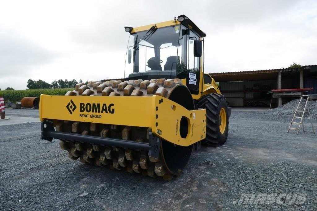 Bomag BW 213 PDH-5 ソイルコンパクター