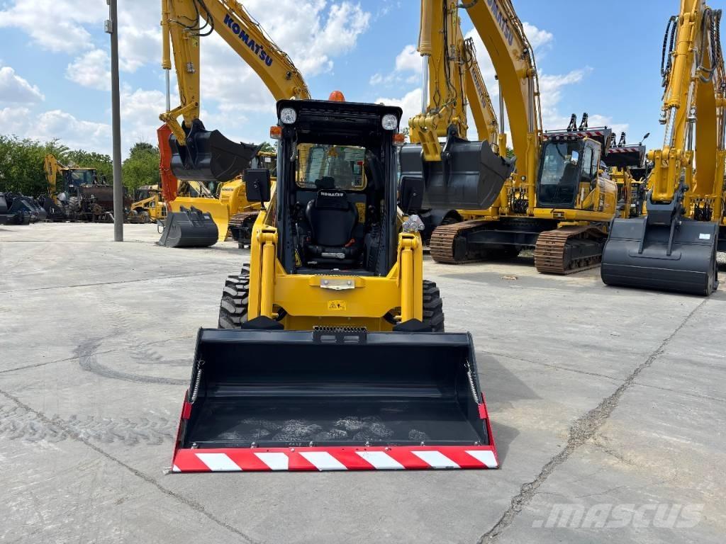 Komatsu SK 715-8 スキッドステアローダー