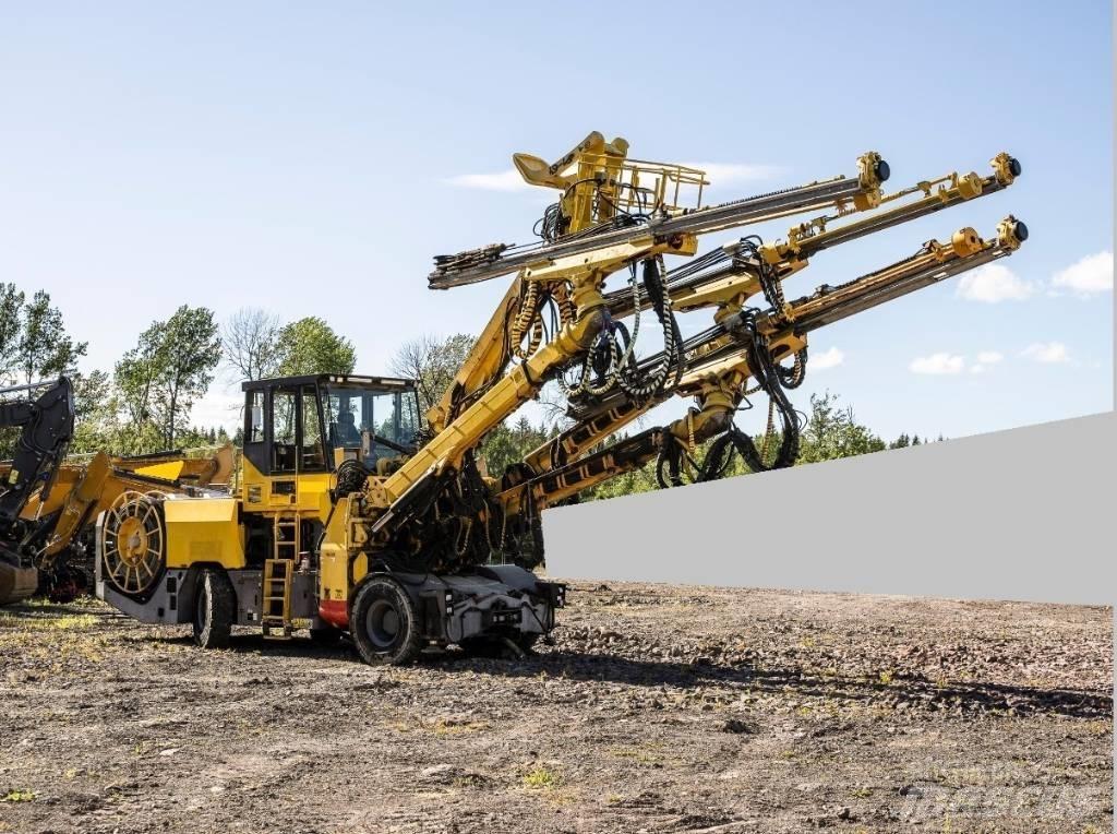 Atlas Copco XE3 C30 トンネル・地下鉱山向けドリル