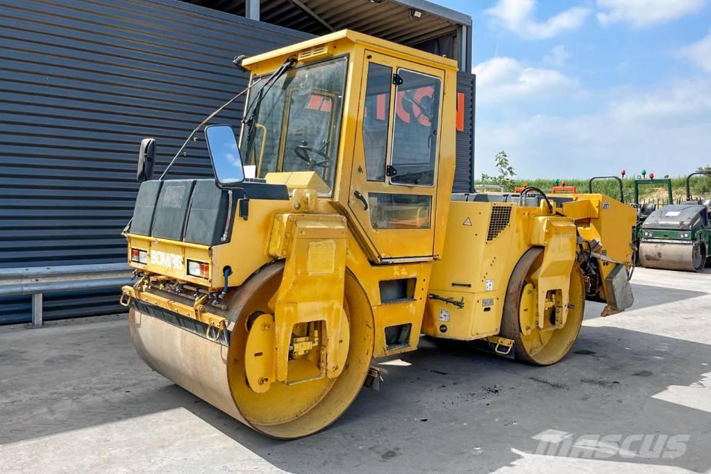 Bomag BW 151 AD-2 タンデムローラ