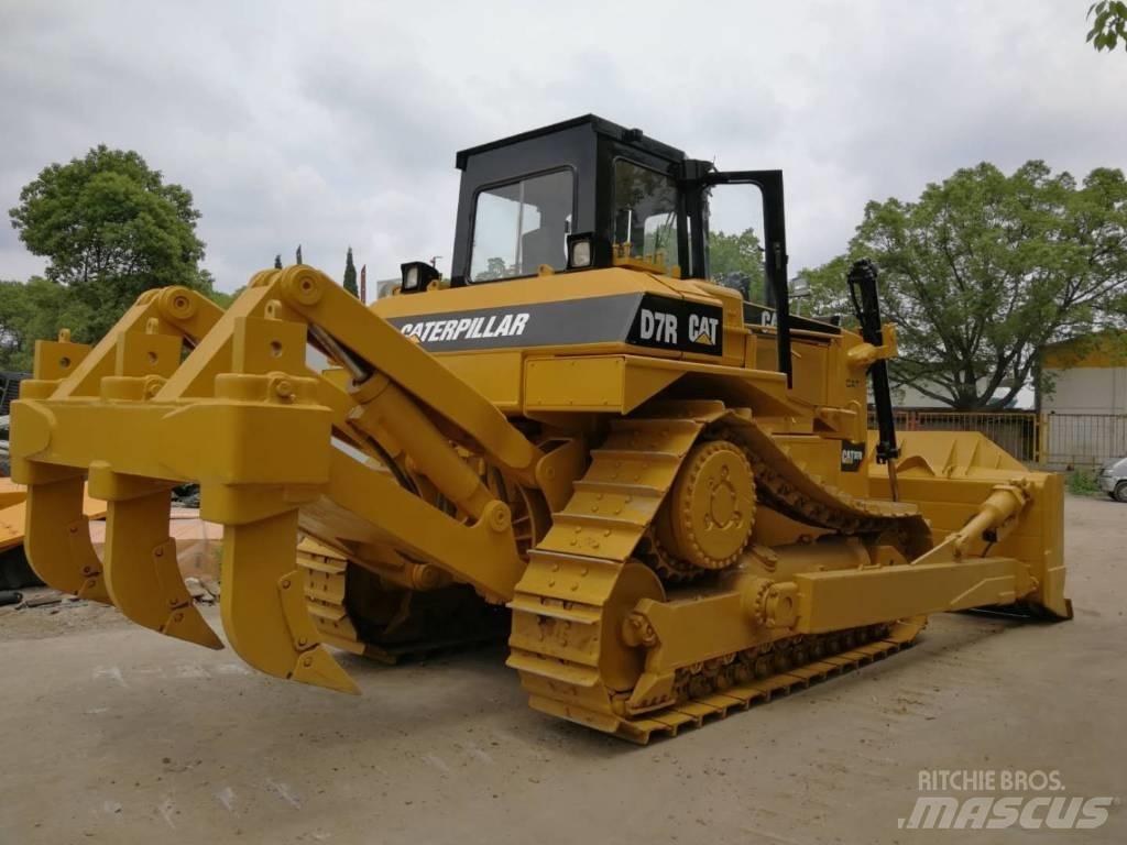 CAT D 7 R ブルドーザー