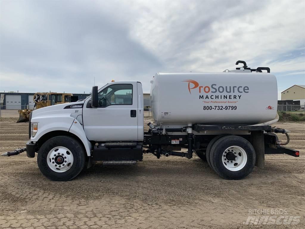 Ford F 650 XL SD 給水車