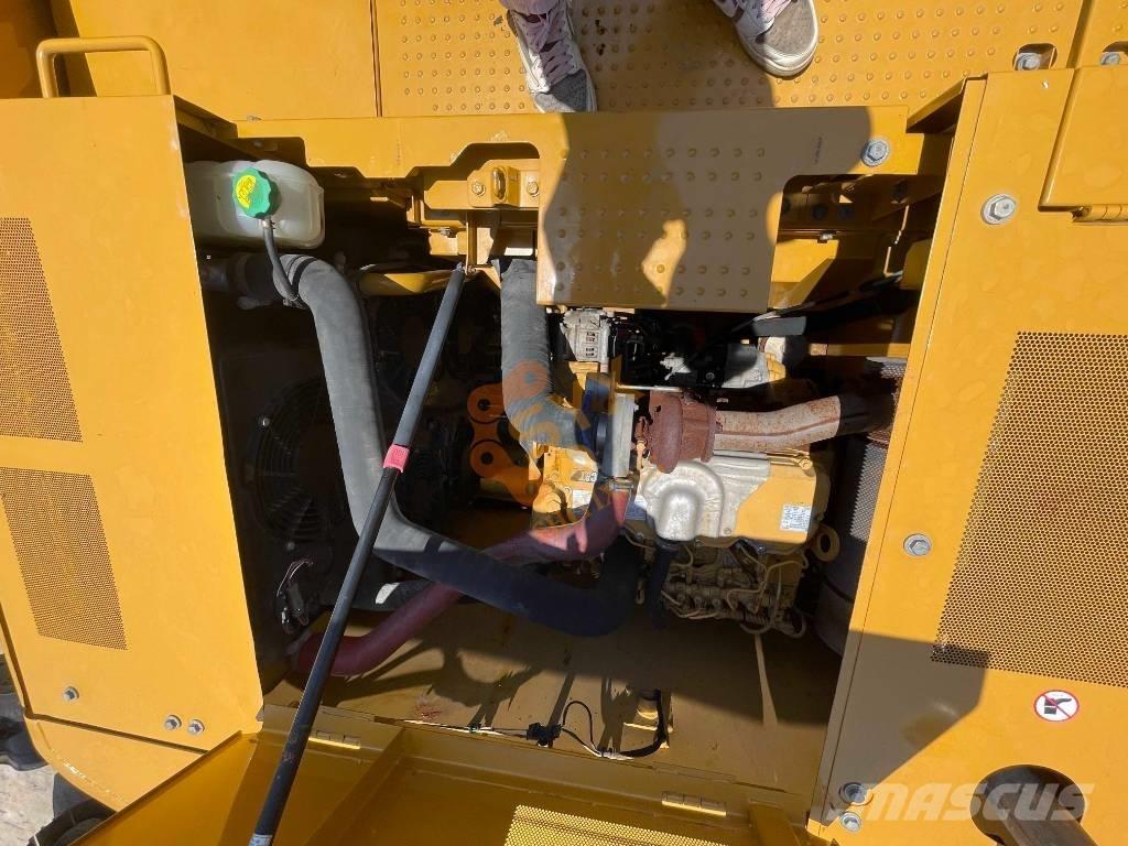 CAT CAT320GC 大型油圧ショベル12t以上（パワーショベル・ユンボ）