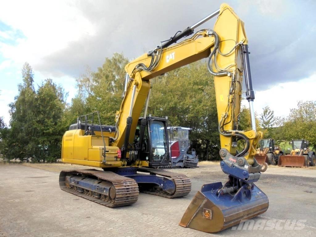 CAT 326 F LN 大型油圧ショベル12t以上（パワーショベル・ユンボ）