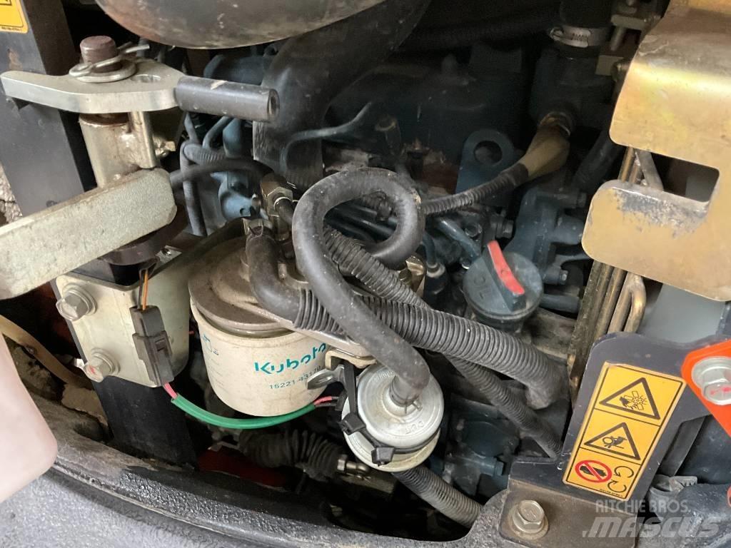 Kubota U 27-4 ミニ油圧ショベル 7t以下（ミニユンボ・ミニディガー）