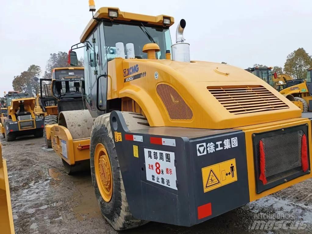 XCMG XC263J 振動ローラ