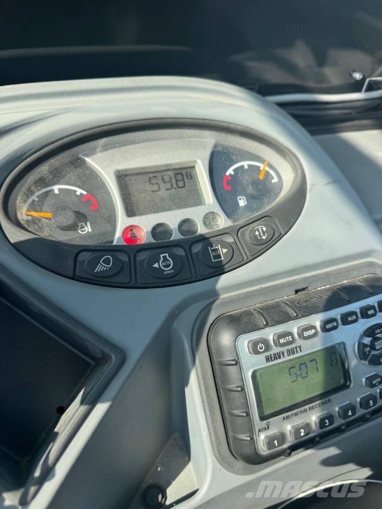 Bobcat E50z ミニ油圧ショベル 7t以下（ミニユンボ・ミニディガー）