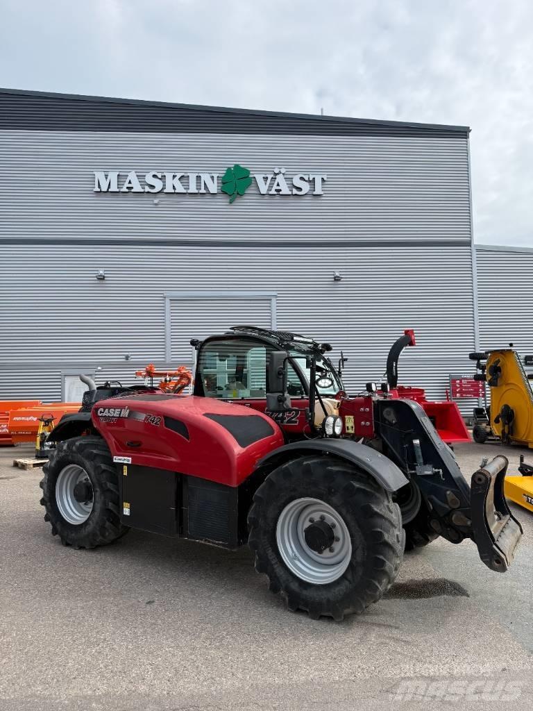 Case IH Farmlift 742 テレスコーピックハンドラー
