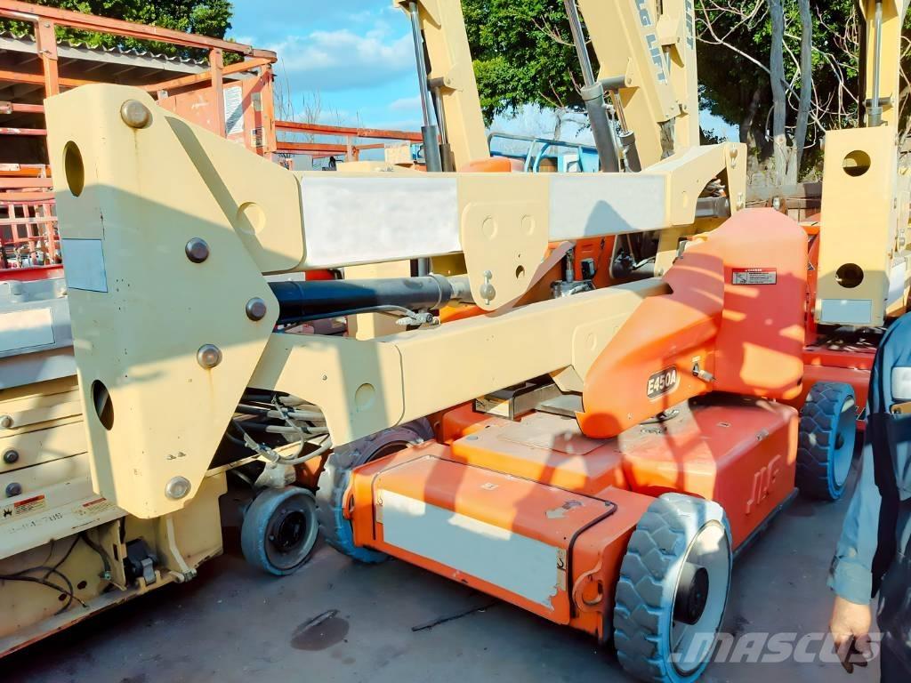 JLG E 450 A ブームリフト　屈伸型