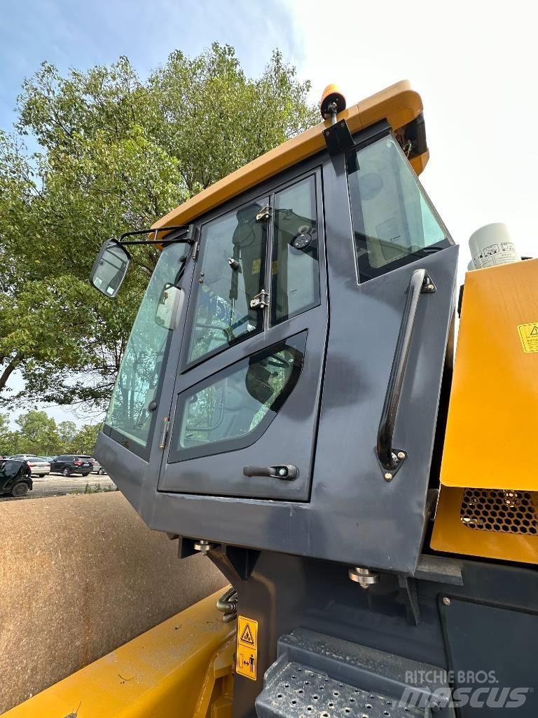 XCMG 263J 振動ローラ