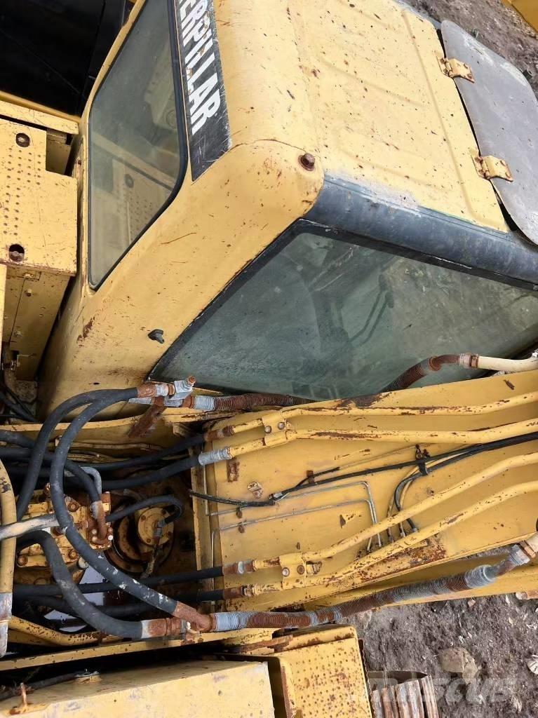 CAT 320 C 大型油圧ショベル12t以上（パワーショベル・ユンボ）